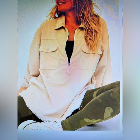 aerie Jackets & Blazers - Aerie Women's cotton Medium Cream oversized corduroy Jacket, zipper and pockets